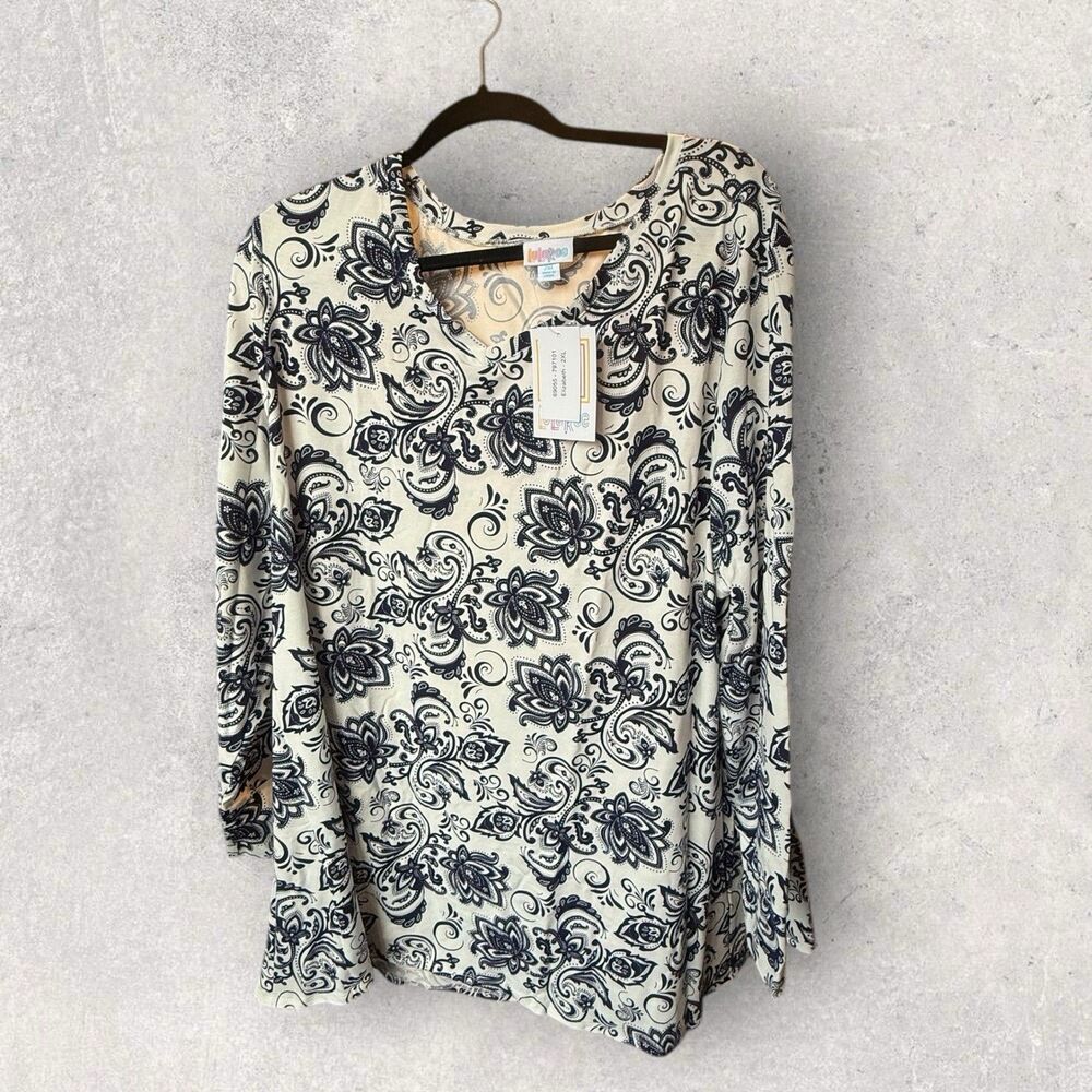 LulaRoe Elizabeth V-neck Long Sleeve 2XL Black White Paisley Print NWT